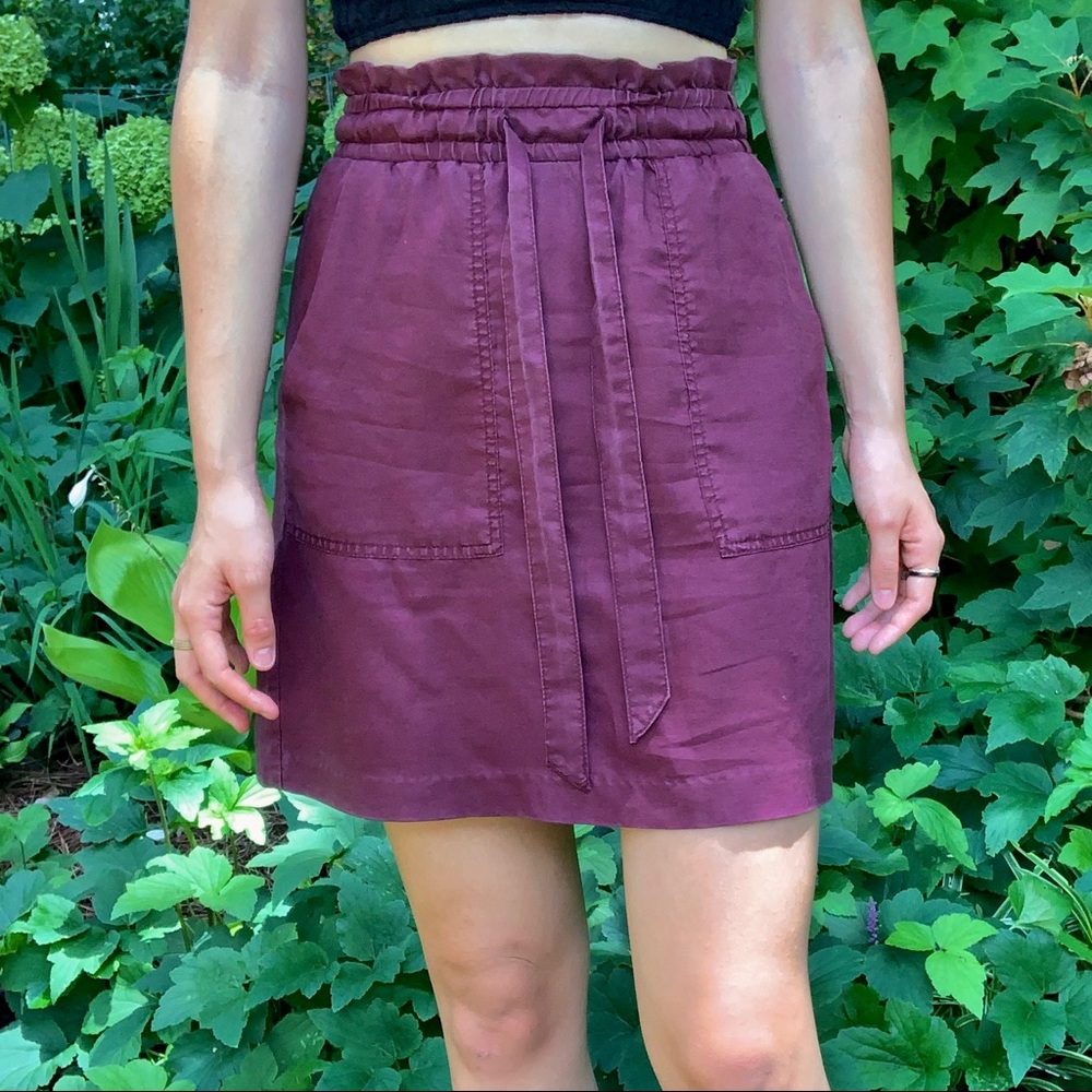 maroon paper bag skirt 🐙